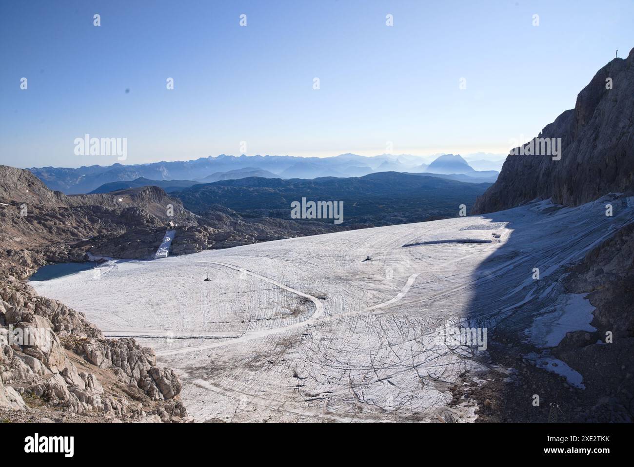 Dachsteinmassiv mit Panorama in Bergketten und Bergen - Österreich Stockfoto