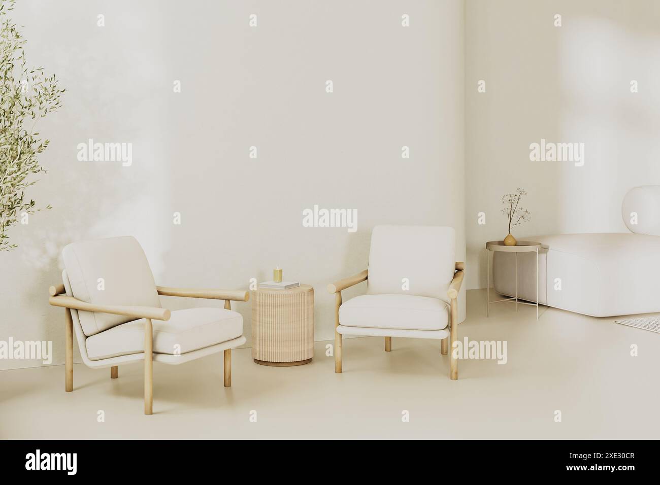 Modernes Wohnzimmer in hellen Beigetönen mit 2 Sesseln und Tisch, leere Wand mit Sonnenlicht, 3D-Putz Stockfoto
