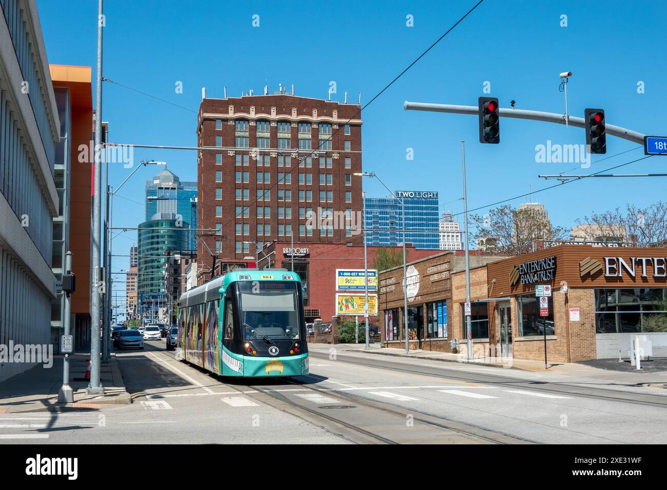 Blick auf die Straße und die Skyline von kansas City, kansas Stockfoto