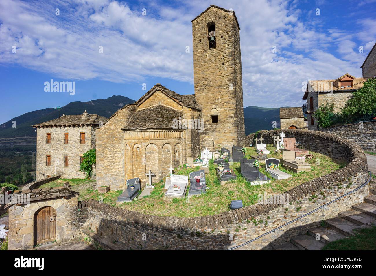 Romanische Kirche San MartÃ­n de OlivÃ¡n Stockfoto