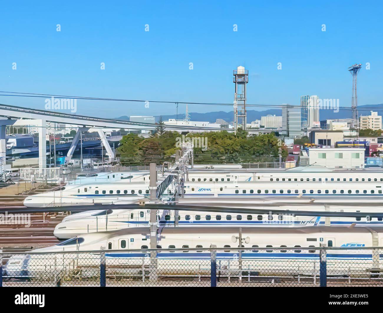 Tokio, Japan. Dezember 2023. Mehrere japanische Hochgeschwindigkeitszüge oder Shinkansen-Hochgeschwindigkeitszüge. Stockfoto