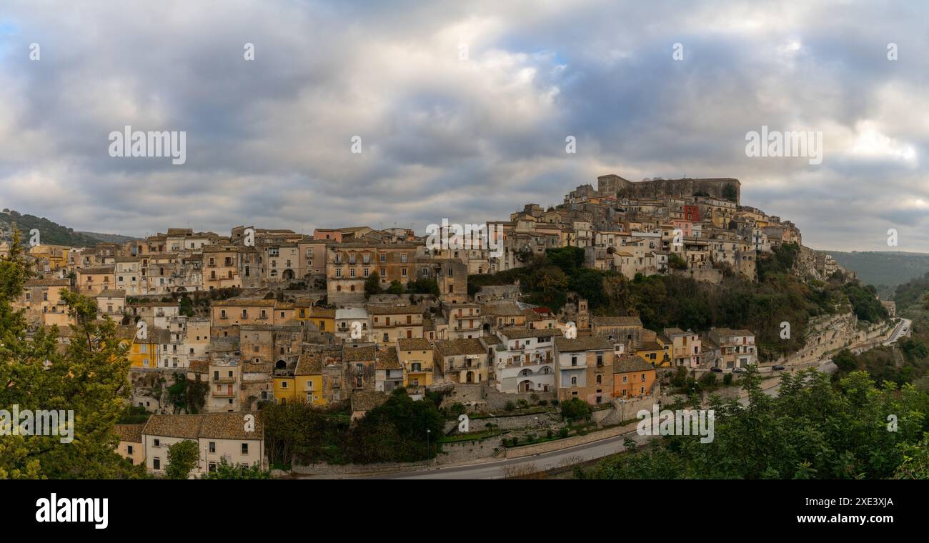 Blick auf die historische Altstadt von Ibla Ragusa im Südosten Siziliens Stockfoto