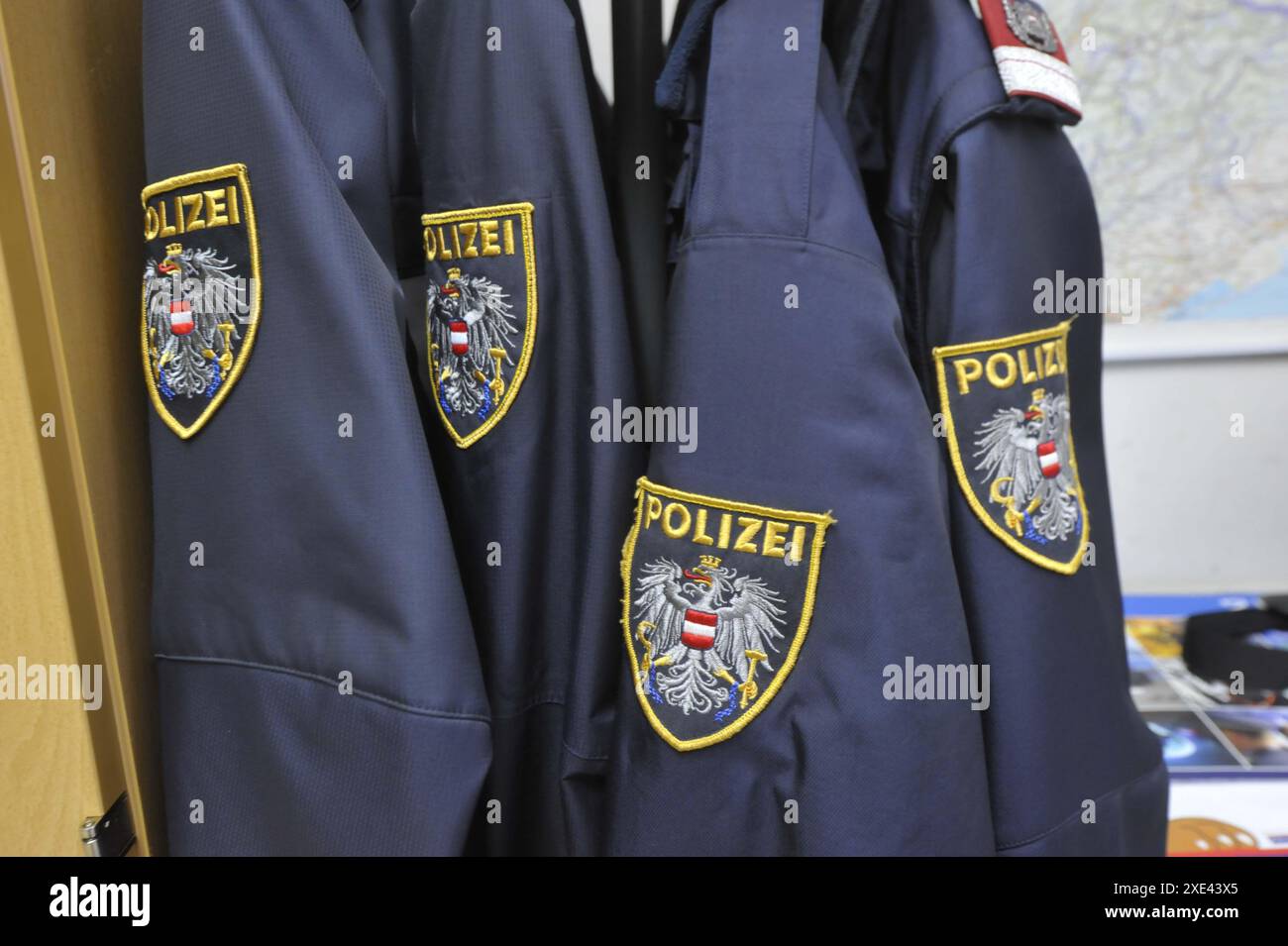 Symbole und Zeichen der Polizei österreichs Stockfoto