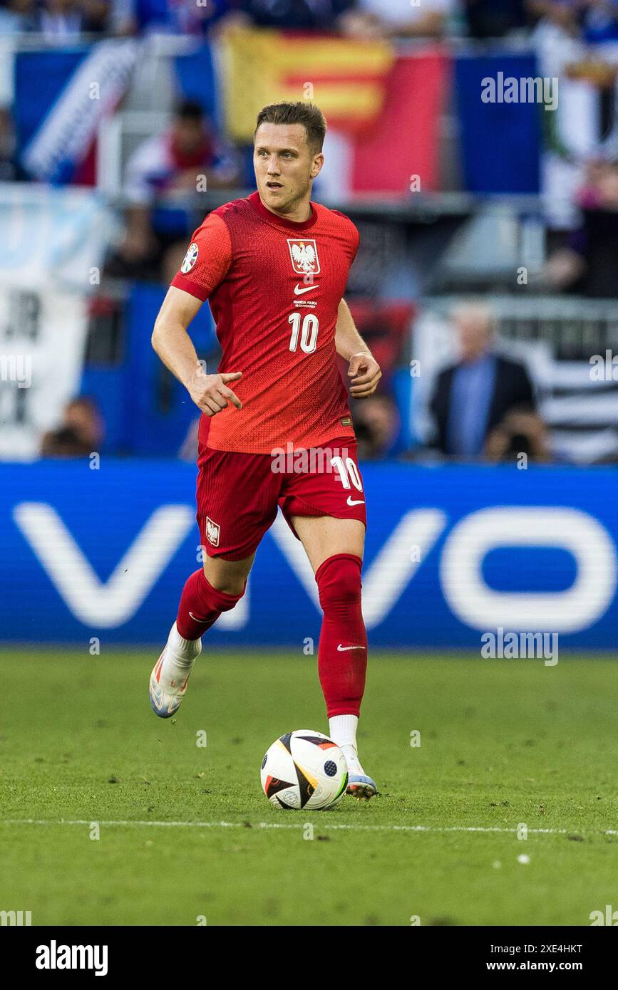 BVB Stadion Dortmund, Dortmund, Deutschland. Juni 2024. Euro 2024 Group D Fußball, Frankreich gegen Polen; Piotr Zielinski (POL) Credit: Action Plus Sports/Alamy Live News Stockfoto