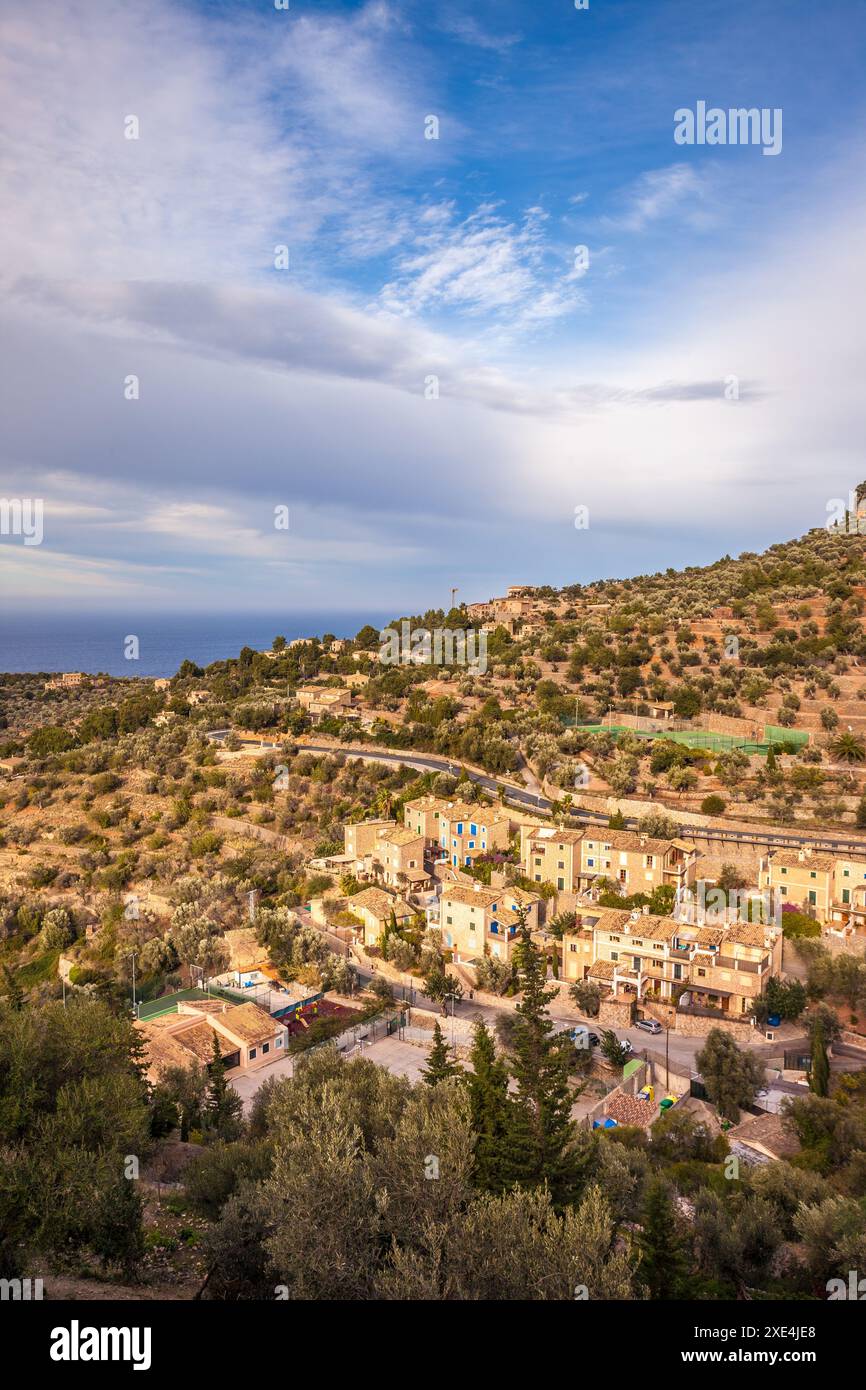 Geographie / Reise, Spanien, Mallorca, Deia uand Serra de Tramuntana Berge, ADDITIONAL-RIGHTS-CLEARANCE-INFO-NOT-AVAILABLE Stockfoto