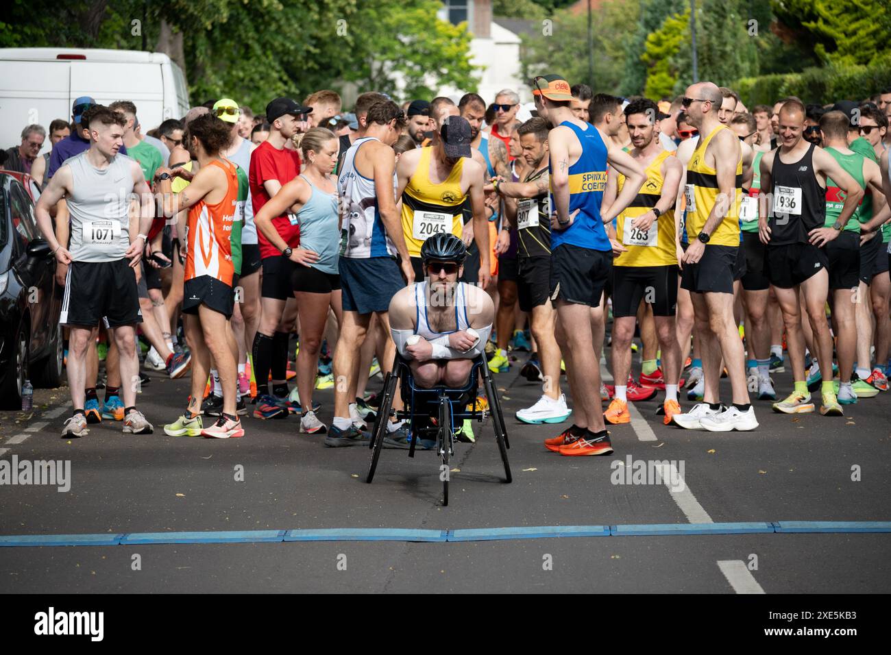 Leamington Spa Halbmarathon, Teilnehmer am Start, Warwickshire, Großbritannien Stockfoto