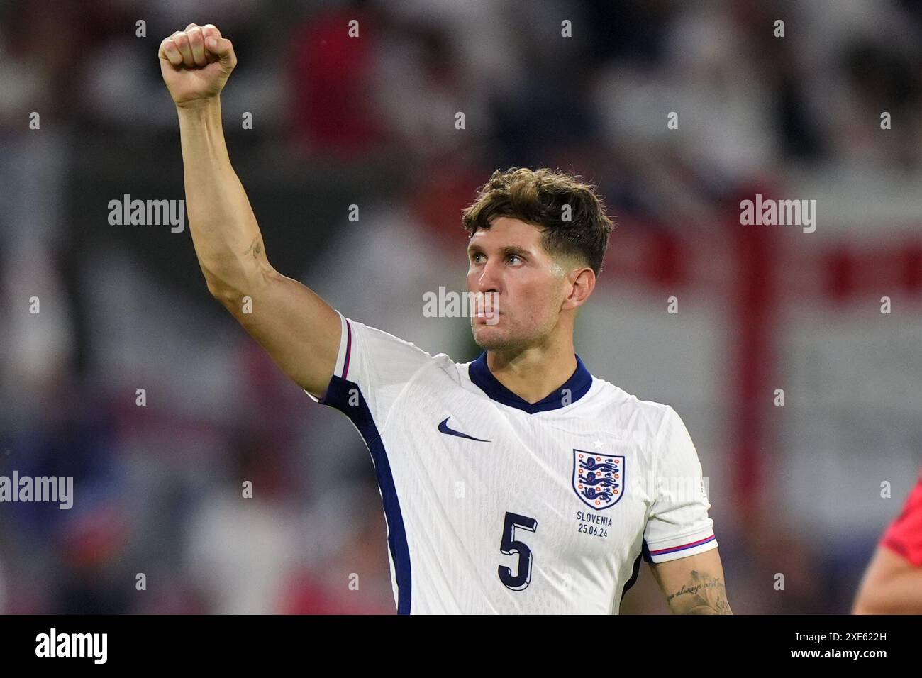 Aktenfoto vom 25.06.2024 von John Stones, der stolz auf Englands defensive Solidität ist, da weiterhin Fragen über Gareth Southgate als Angriffstruppe bei Euro 2024 gestellt werden. Ausgabedatum: Mittwoch, 26. Juni 2024. Stockfoto Aktenfoto vom 25.06.2024 von John Stones, der stolz auf Englands defensive Solidität ist, da weiterhin Fragen über Gareth Southgate als Angriffstruppe bei Euro 2024 gestellt werden. Ausgabedatum: Mittwoch, 26. Juni 2024. Stockfoto