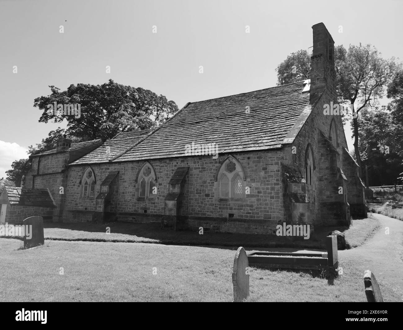 Ruinen der St. Patrick’s Chapel, Heysham: Die mythischen Ruinen von Lancashire mit einem himmlischen Blick Stockfoto