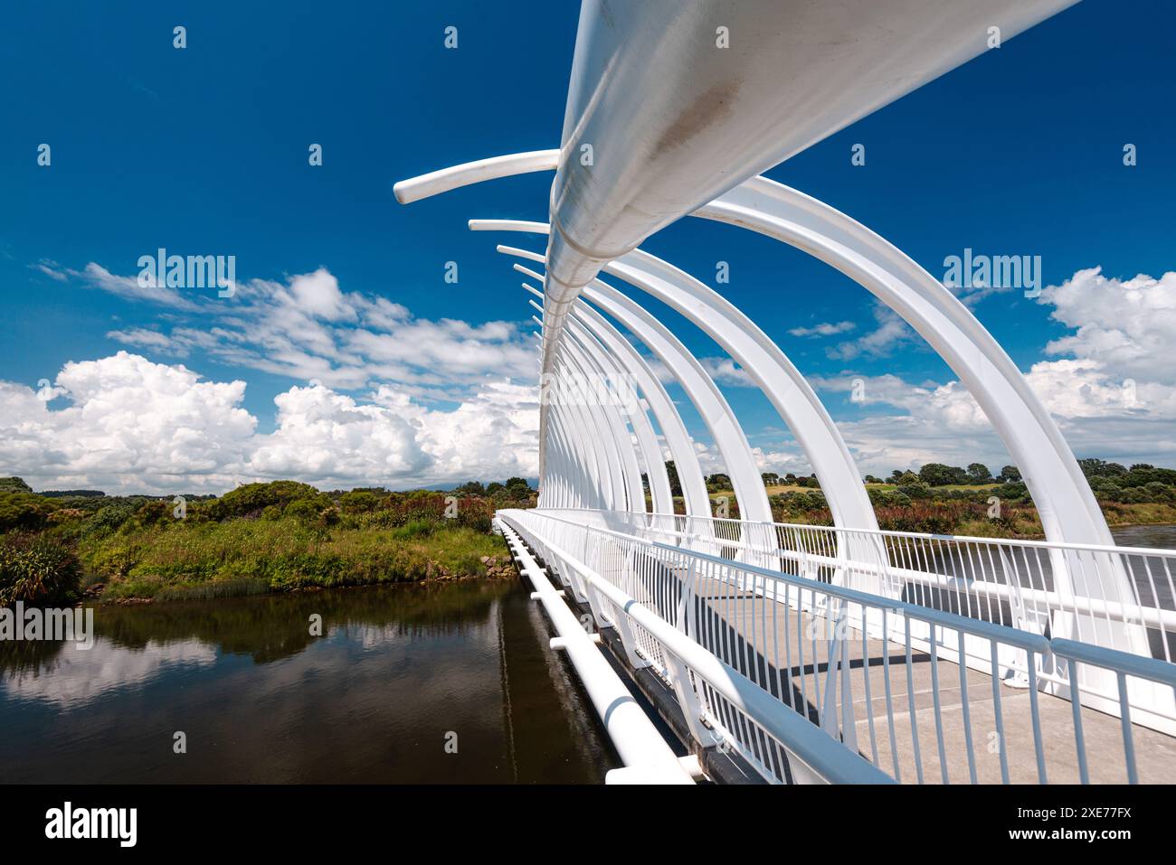 Einzigartige Architektur der Te Rewa Rewa Bridge in New Plymouth, Nordinsel, Neuseeland, Pazifik Stockfoto