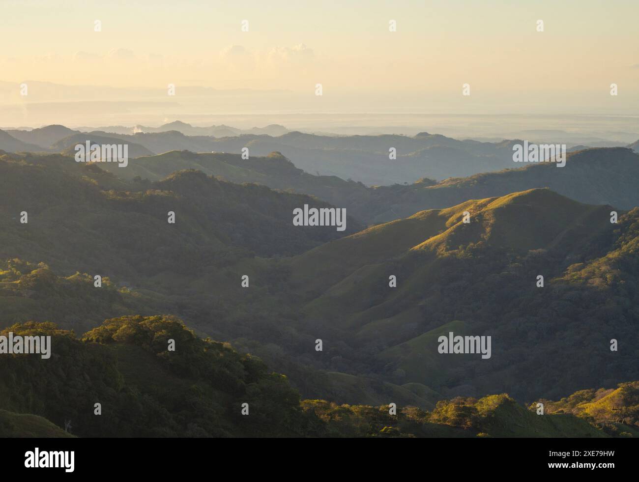 Blick auf die Landschaft in der Nähe von Monte Verde, Provinz Guanacaste, Costa Rica, Mittelamerika Stockfoto