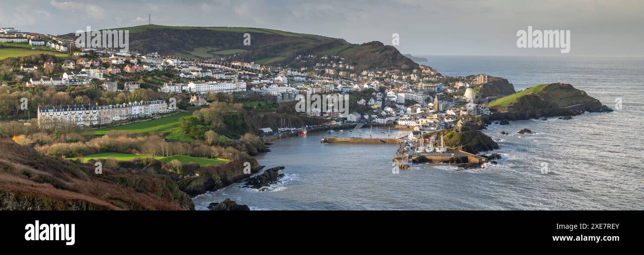 Ilfracombe Panorama vom Hillsborough Nature Reserve, Ilfracombe, Devon, England. Winter (Januar) 2018. Stockfoto