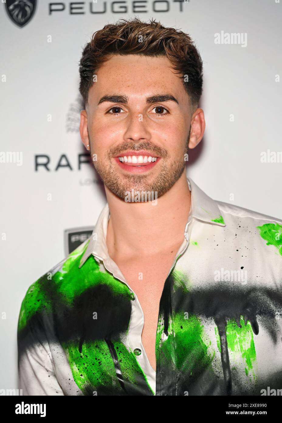 LONDON, GROSSBRITANNIEN. Juni 2024. Joe Baggs nimmt an den Attitude Pride Awards 2024 im Raffles London, The OWO, London, UK, Teil. Quelle: Siehe Li/Picture Capital/Alamy Live News Stockfoto