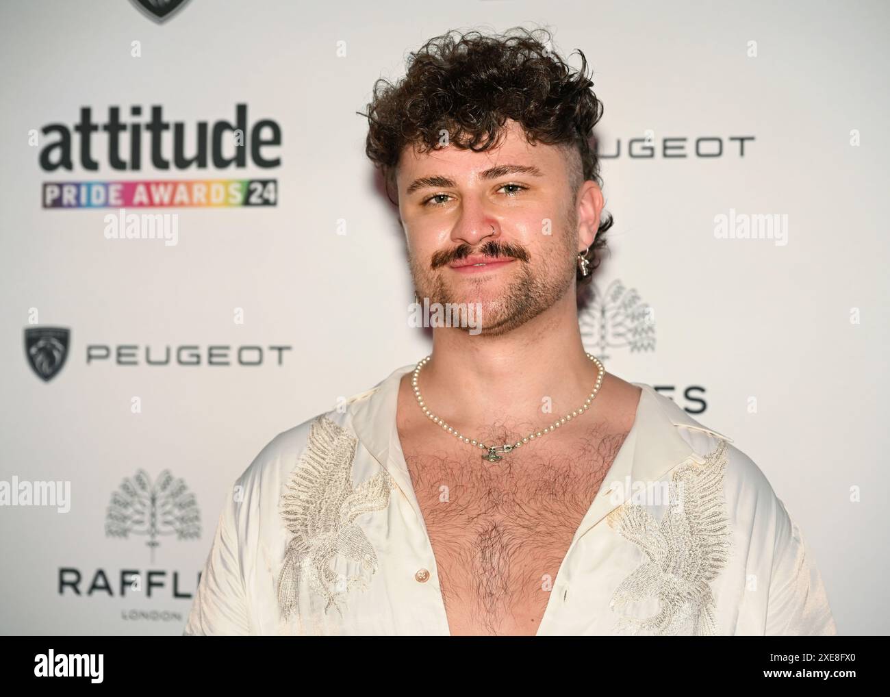 LONDON, GROSSBRITANNIEN. Juni 2024. Max Hovey nimmt an den Attitude Pride Awards 2024 im Raffles London, The OWO, London, UK, Teil. Quelle: Siehe Li/Picture Capital/Alamy Live News Stockfoto