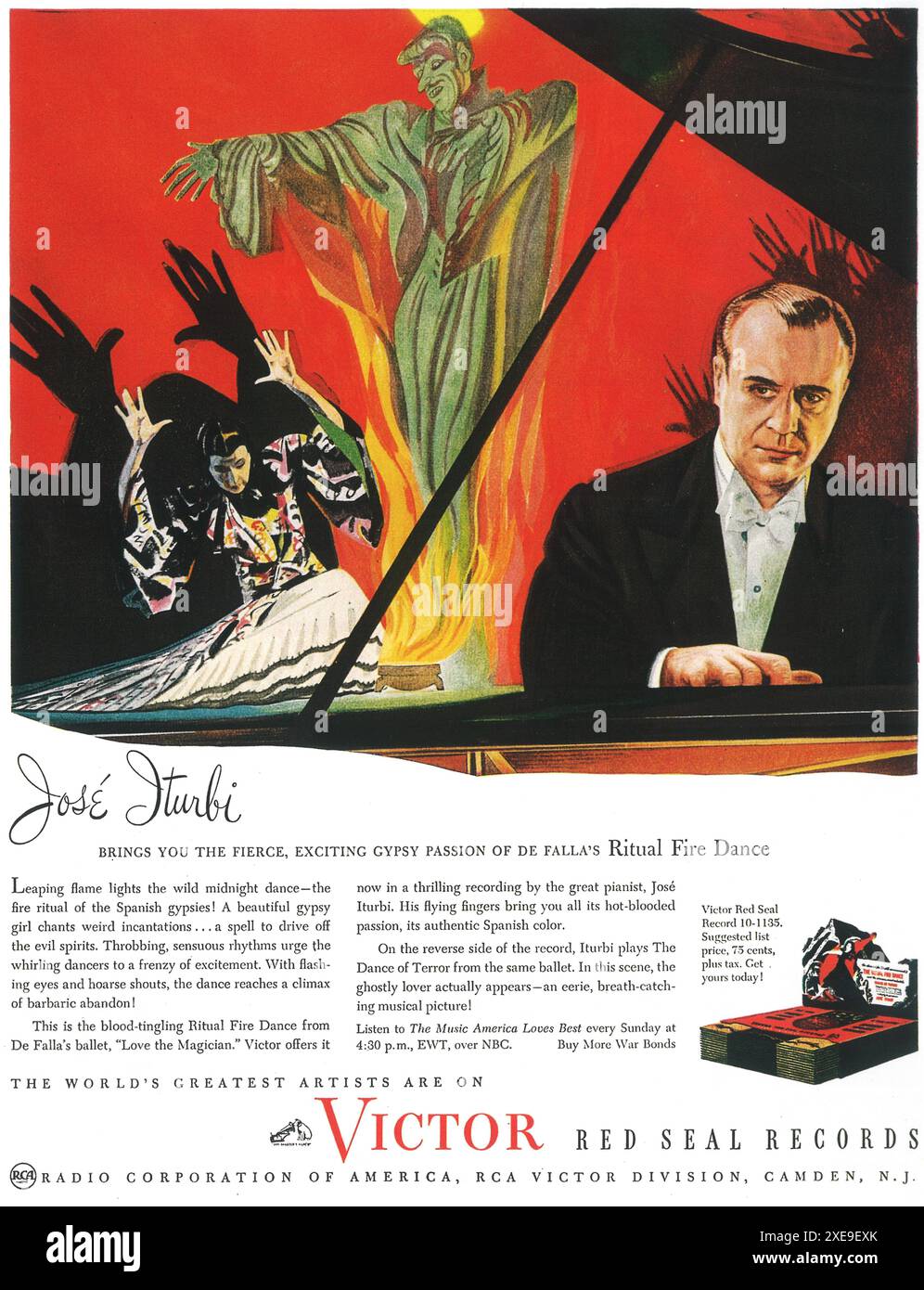 1945 RCA Victor Red Seal nimmt mit José Iturbi Dirigent und Pianist einen rituellen Feuertanz auf Stockfoto