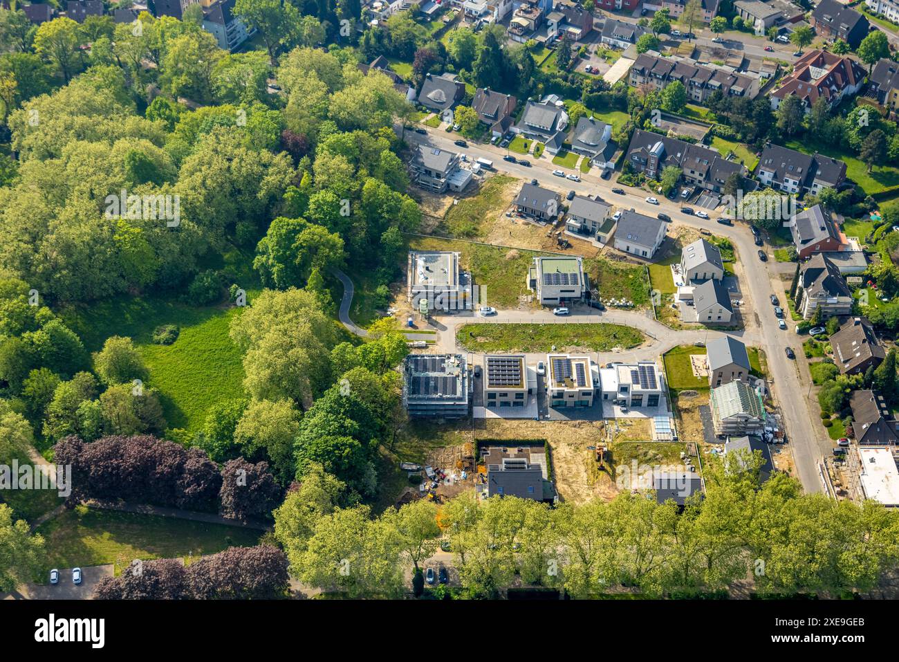 Luftaufnahme, Baufläche mit Neubau am Stadtgarten Ecke Schäferstraße für ein Wohnquartier mit Solardächern, Waldfläche, ehemalige s Stockfoto