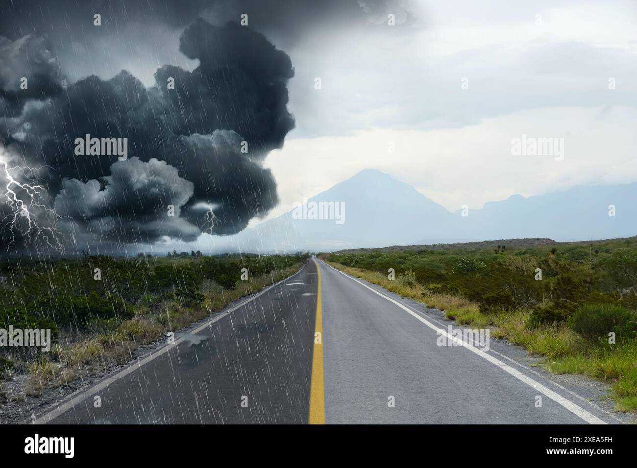 Collage mit Landschaft an bewölktem Tag auf der einen Seite und bei Regenguss auf der anderen Seite. Wetteränderungen Stockfoto