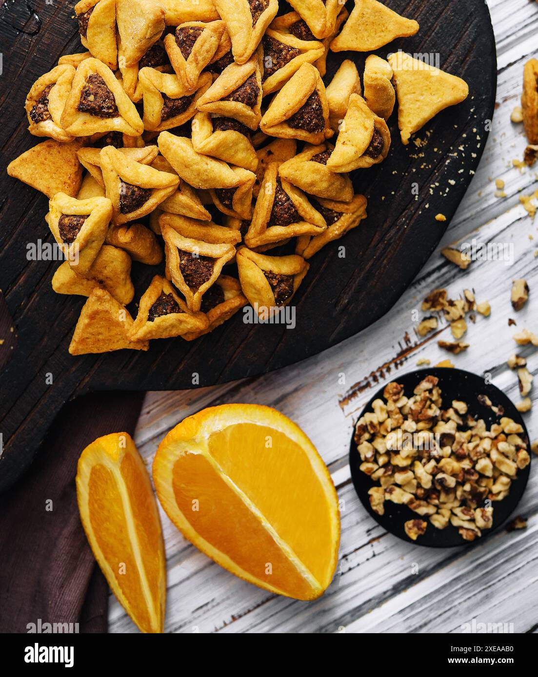 Hausgemachte Schokoladenchips und Walnusskekse Stockfoto