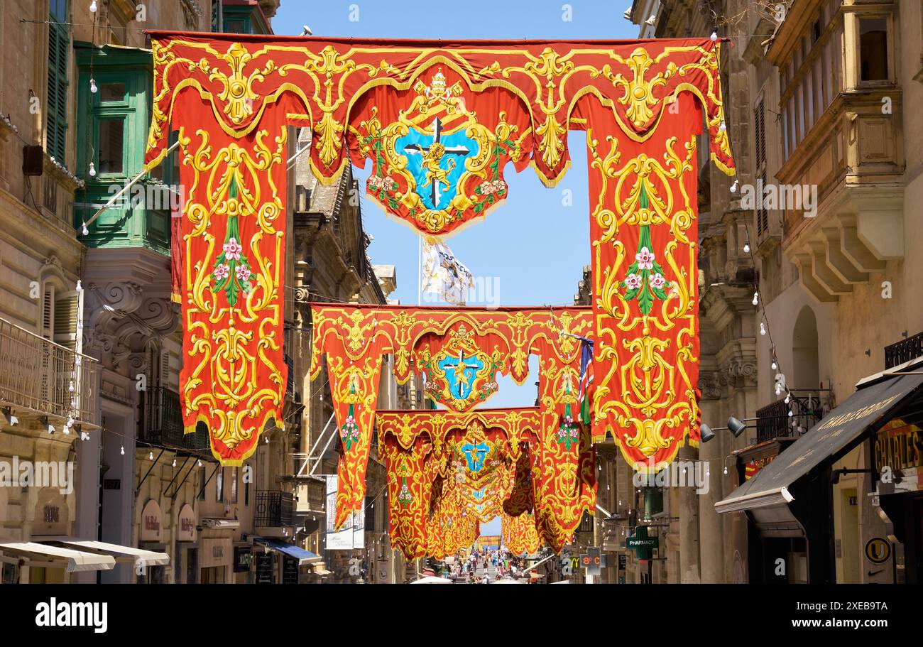 Republic Street dekoriert für den Urlaub, Valletta, Malta, Stockfoto