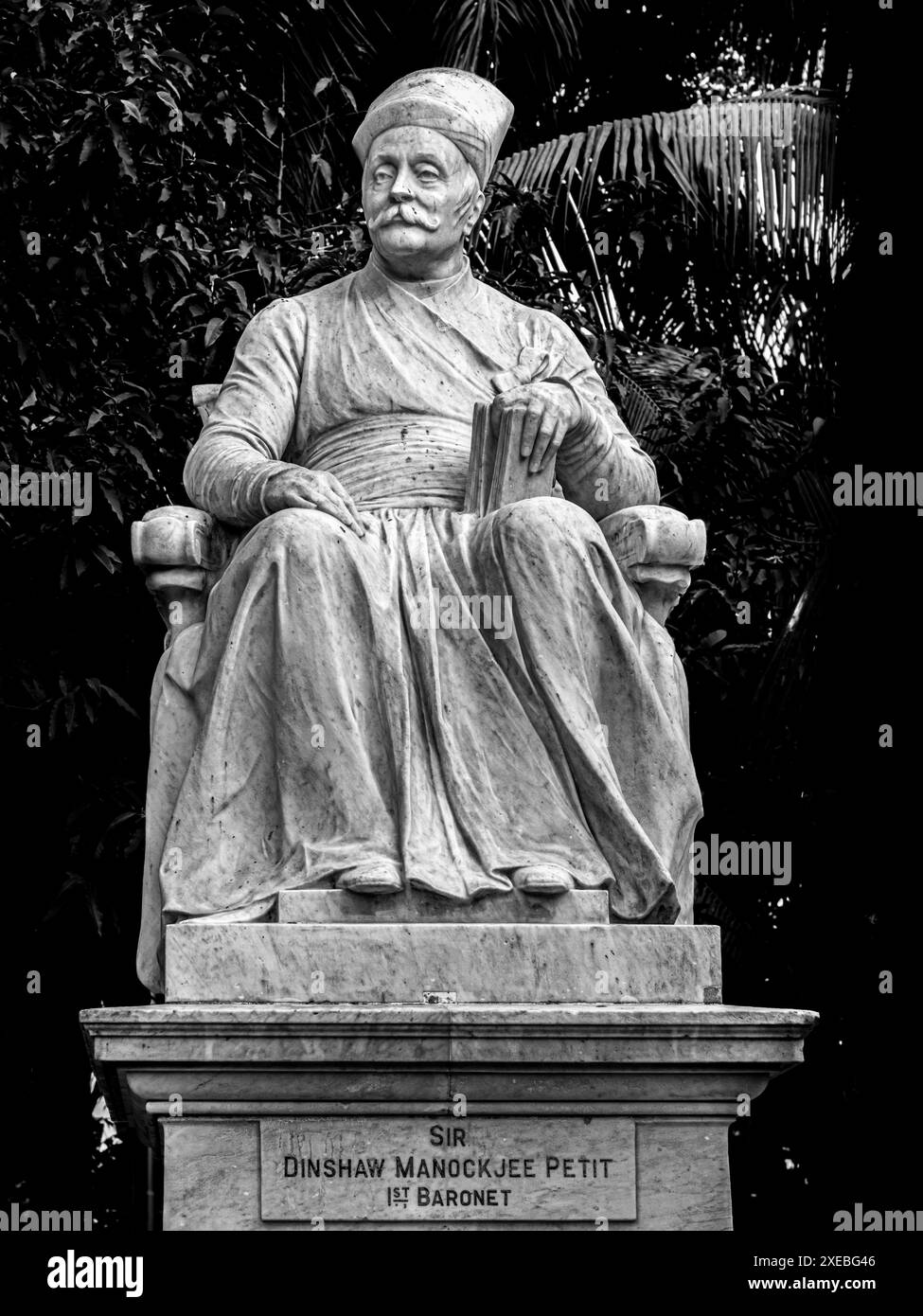 Statue von Parsi Sir Dinshaw Manockjee Petit First Baronet in Bhatia baug Nagar chowk Mumbai Maharashtra INDI Asia. Stockfoto
