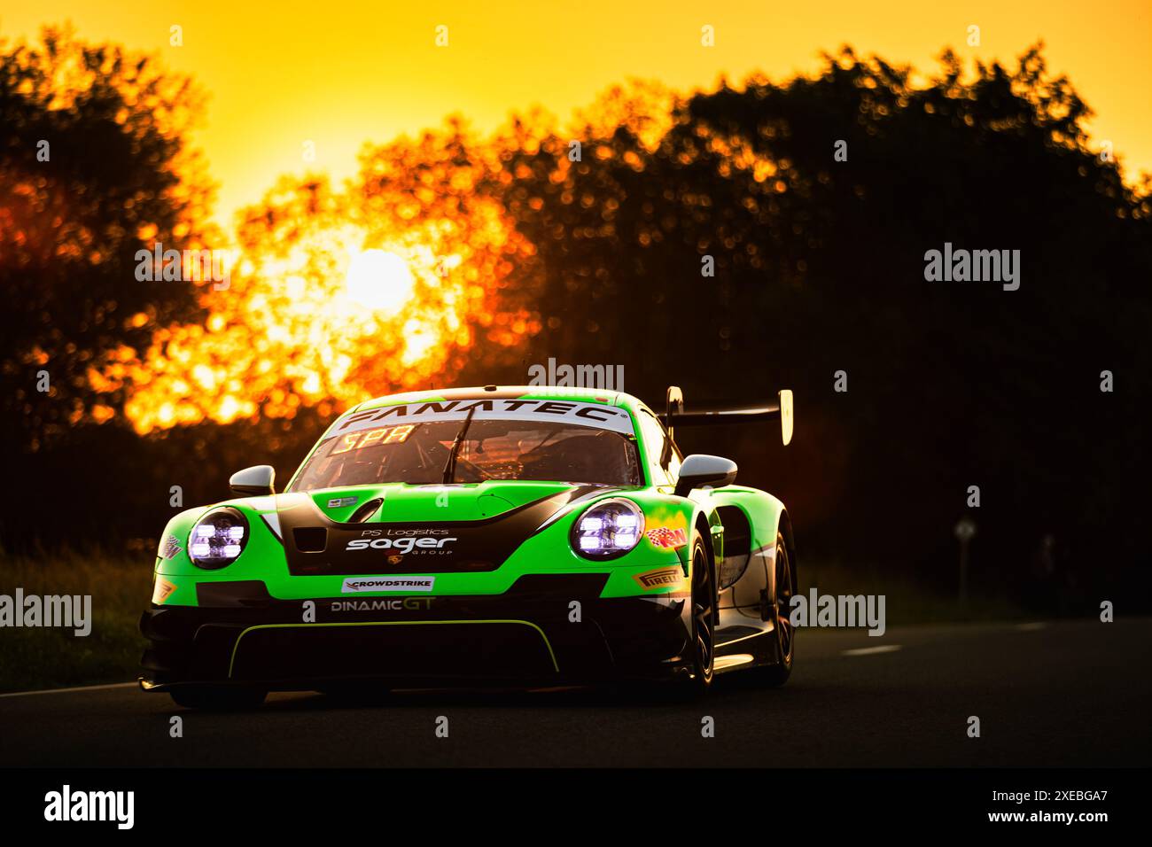 Stavelot, Belgien, 26.06.2024, 54 SAGER Philipp (aut), DIENST Marvin (deu), MOURA DE OLIVEIRA (PRT), ZOCHLING Christopher (deu), Porsche 911 GT3 R, Action, Parade während des CrowdStrike 24 Hours of Spa 2024, 2. Rennen des GT World Challenge Europe Endurance Cup 2024, 26. Bis 30. Juni, 2024 auf dem Circuit de Spa-Francorchamps in Stavelot, Belgien Stockfoto