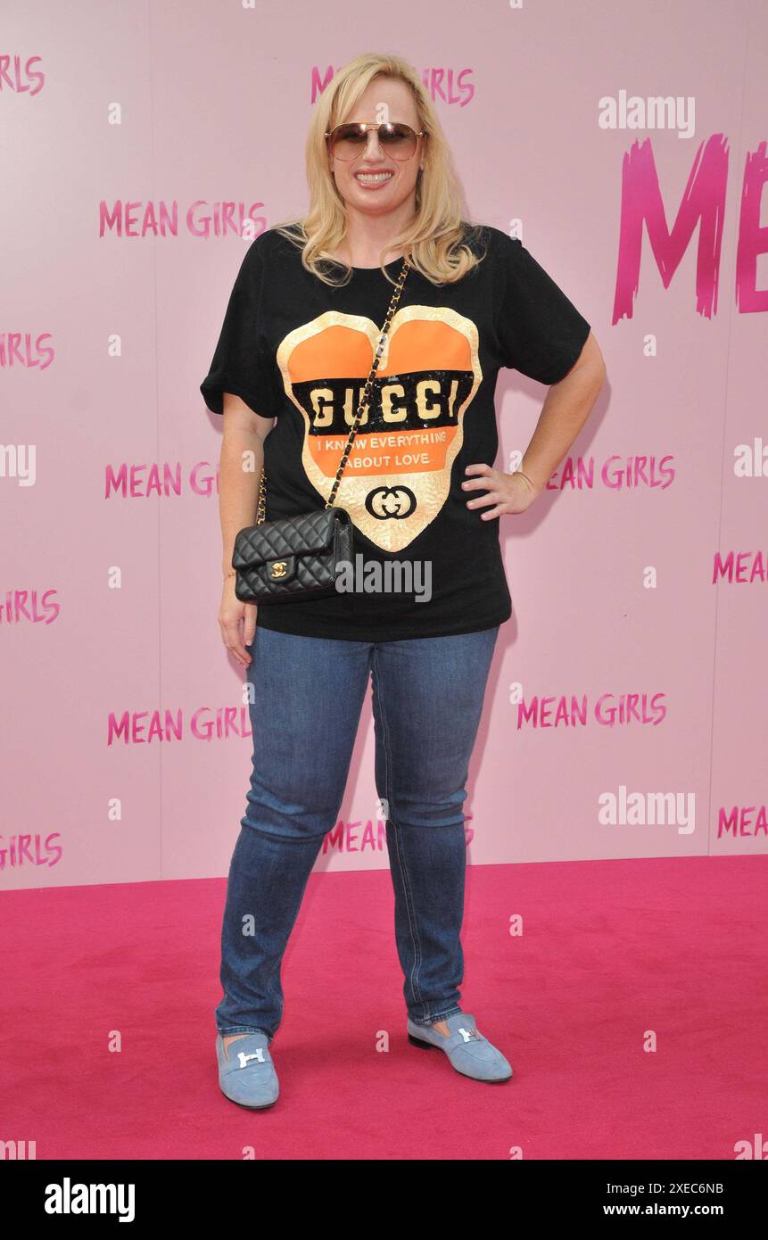 London, Großbritannien. Juni 2024. Rebell Wilson bei der Pressenacht „Mean Girls the Musical“ im Savoy Theatre, The Strand, am Mittwoch, den 26. Juni 2024 in London, England, Großbritannien. CAP/CAN © CAN/Capital Pictures Credit: Capital Pictures/Alamy Live News Stockfoto