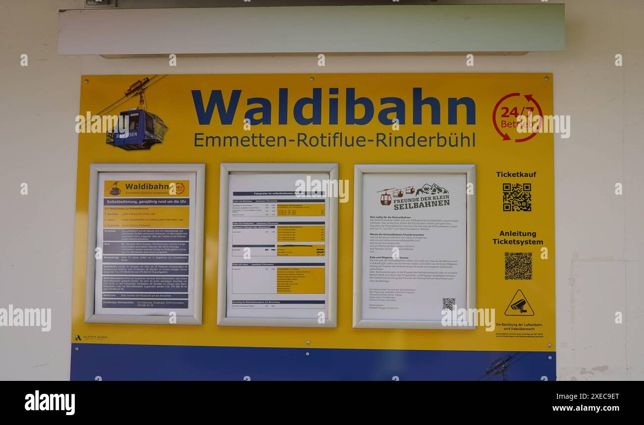 Anton Geisser 27.06.2024 Emmetten NW Schweiz.Kleinstseilbahn. Bild : die Nidwaldner Waldibahn laesst sich neu mit dem handlichen Steuern. Sensoren stoppen die Bahn bei Sturm. *** Anton Geisser 27 06 2024 Emmetten NW Schweiz Miniaturbahn Bild die Waldibahn in Nidwalden kann nun per Handy gesteuert werden Sensoren stoppen die Seilbahn im Sturm Stockfoto