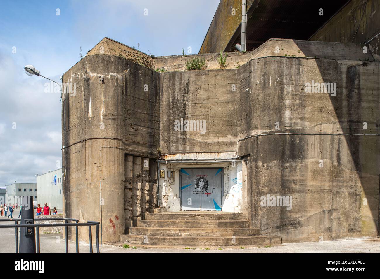 Historische deutsche U-Boot-Basis aus dem Zweiten Weltkrieg in Lorient, Bretagne, Frankreich. Ein bedeutendes Relikt des Krieges aus den 1940er Jahren Stockfoto