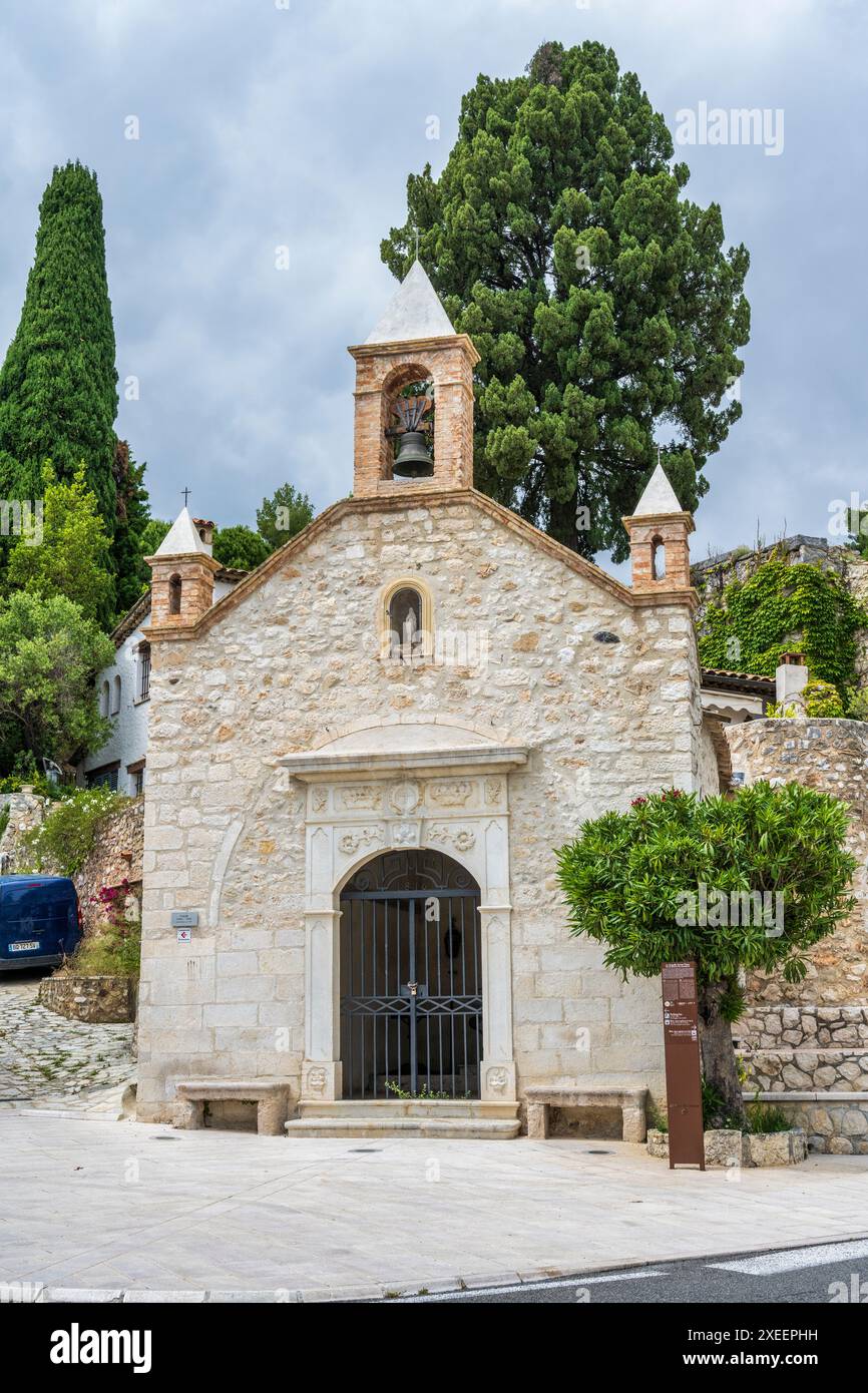 Chapelle Sainte Claire in der mittelalterlichen Bergstadt Saint Paul de Vence im Departement Alpes-Maritimes, französische Riviera in Südfrankreich Stockfoto