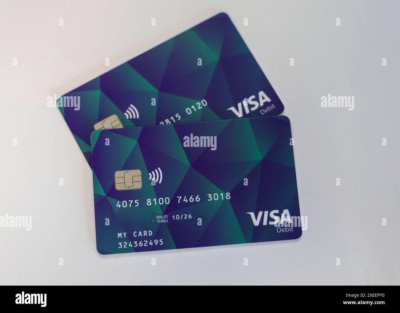 27.06.24, Handenberg, AUT, unterwegs in Oberösterreich, Themenbild, Symbolbild, Verschiedene Themenbilder, Sachleistungskarte, Asylwerber, im Bild im Linzer Landhaus wurde heute die neue Sachleistungskarte für Asylwerber/innen präsentiert. Teilnehmer der Pressekonferenz waren Landeshauptmann mag. Thomas Stelzer, Integrations-Landesrat Dr. Wolfgang Hattmannsdorfer und Dr. Walter Aichinger, Präsident des OÖ. Rote Kreuzes . Die Karte erleichtert die Verteilung notwendiger Güter und unterstützt die lokale Wirtschaft. Diese Karte stellt einen wichtigen Schritt zur transparenten Unterstützung der AS Stockfoto