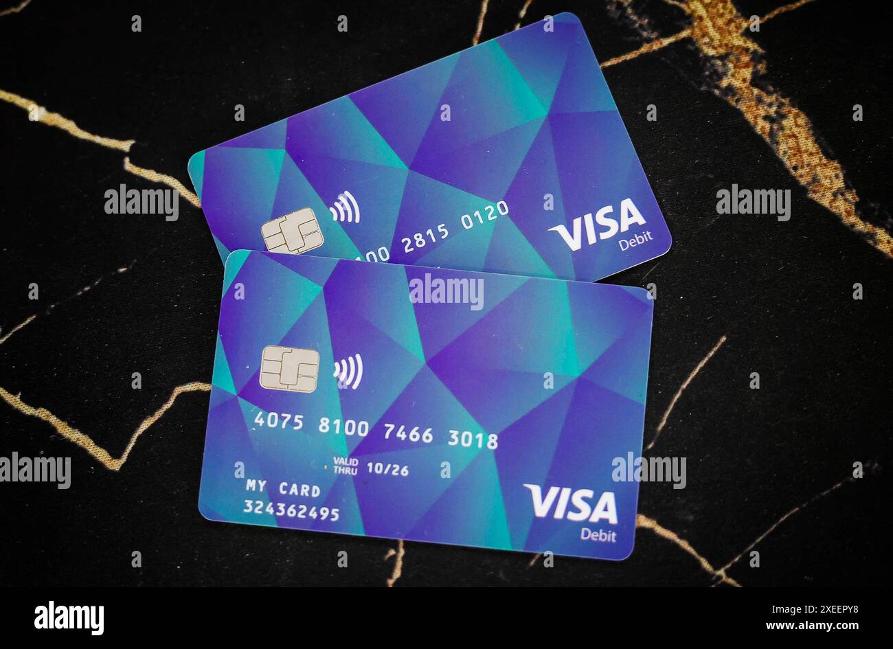 27.06.24, Handenberg, AUT, unterwegs in Oberösterreich, Themenbild, Symbolbild, Verschiedene Themenbilder, Sachleistungskarte, Asylwerber, im Bild im Linzer Landhaus wurde heute die neue Sachleistungskarte für Asylwerber/innen präsentiert. Teilnehmer der Pressekonferenz waren Landeshauptmann mag. Thomas Stelzer, Integrations-Landesrat Dr. Wolfgang Hattmannsdorfer und Dr. Walter Aichinger, Präsident des OÖ. Rote Kreuzes . Die Karte erleichtert die Verteilung notwendiger Güter und unterstützt die lokale Wirtschaft. Diese Karte stellt einen wichtigen Schritt zur transparenten Unterstützung der AS Stockfoto