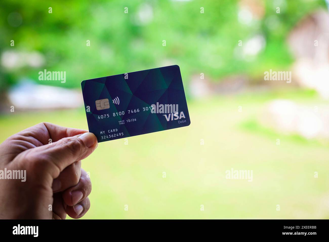 27.06.24, Handenberg, AUT, unterwegs in Oberösterreich, Themenbild, Symbolbild, Verschiedene Themenbilder, Sachleistungskarte, Asylwerber, im Bild im Linzer Landhaus wurde heute die neue Sachleistungskarte für Asylwerber/innen präsentiert. Teilnehmer der Pressekonferenz waren Landeshauptmann mag. Thomas Stelzer, Integrations-Landesrat Dr. Wolfgang Hattmannsdorfer und Dr. Walter Aichinger, Präsident des OÖ. Rote Kreuzes . Die Karte erleichtert die Verteilung notwendiger Güter und unterstützt die lokale Wirtschaft. Diese Karte stellt einen wichtigen Schritt zur transparenten Unterstützung der AS Stockfoto