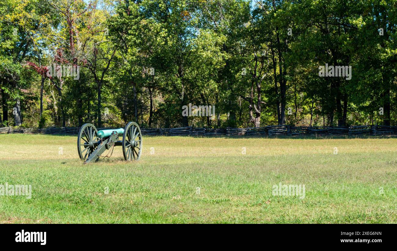 Eine Gedenkstätte für die tapferen Veteranen des Amerikanischen Bürgerkriegs. Kanonen waren eine wichtige Verteidigungswaffe. Stockfoto