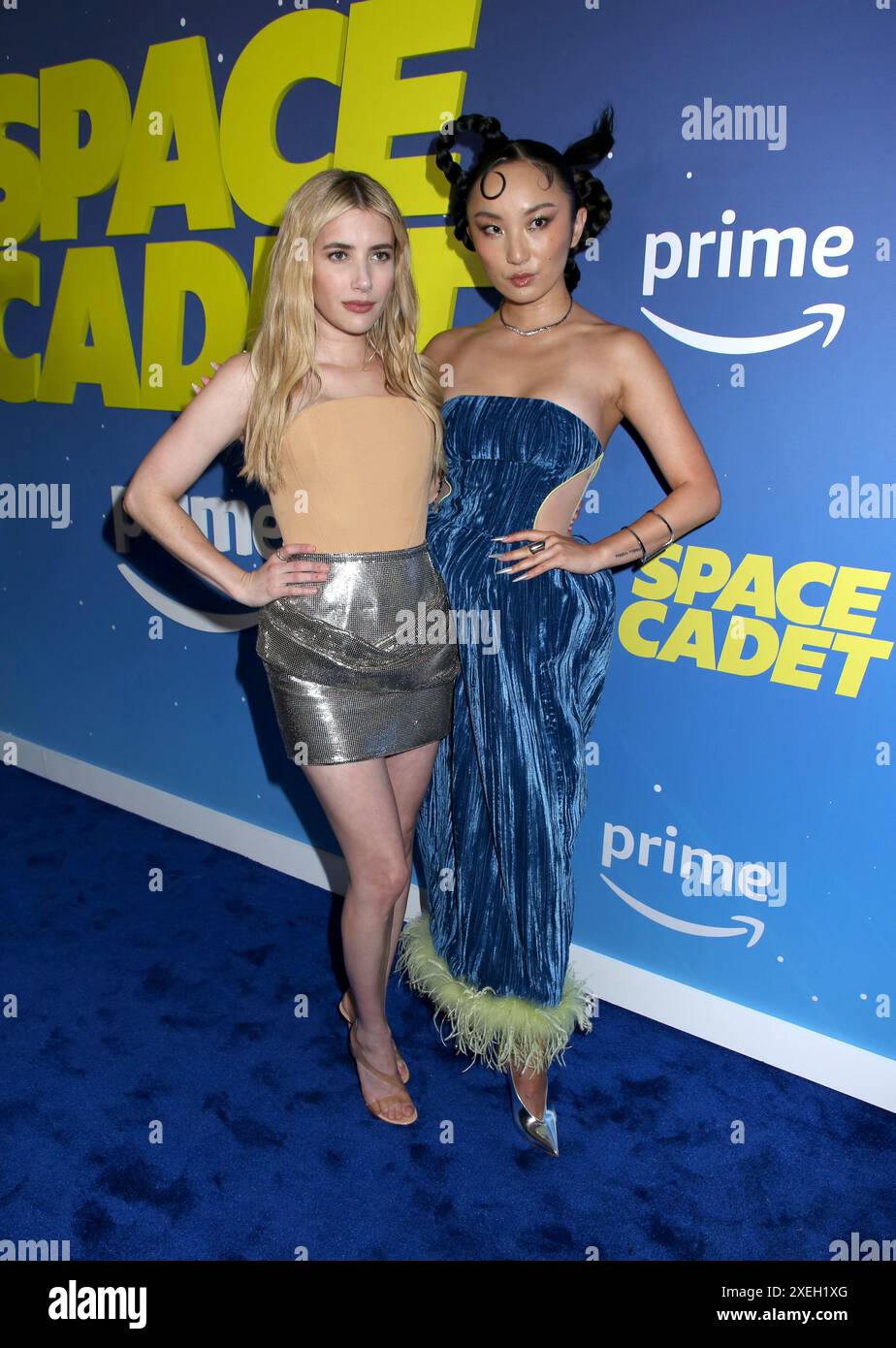 New York City, USA. Juni 2024. Emma Roberts und Poppy Liu nahmen am 27. Juni 2024 an der New Yorker Premiere des Space Cadet Teil, die im Metrograph in New York City stattfand © Steven Bergman/AFF-USA. COM Credit: AFF/Alamy Live News Stockfoto