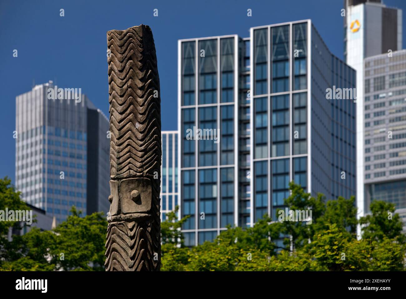 Holzstele aus Papua-Neuguinea im World Cultures Museum, Frankfurt am Main, Deutschland, Europa Stockfoto