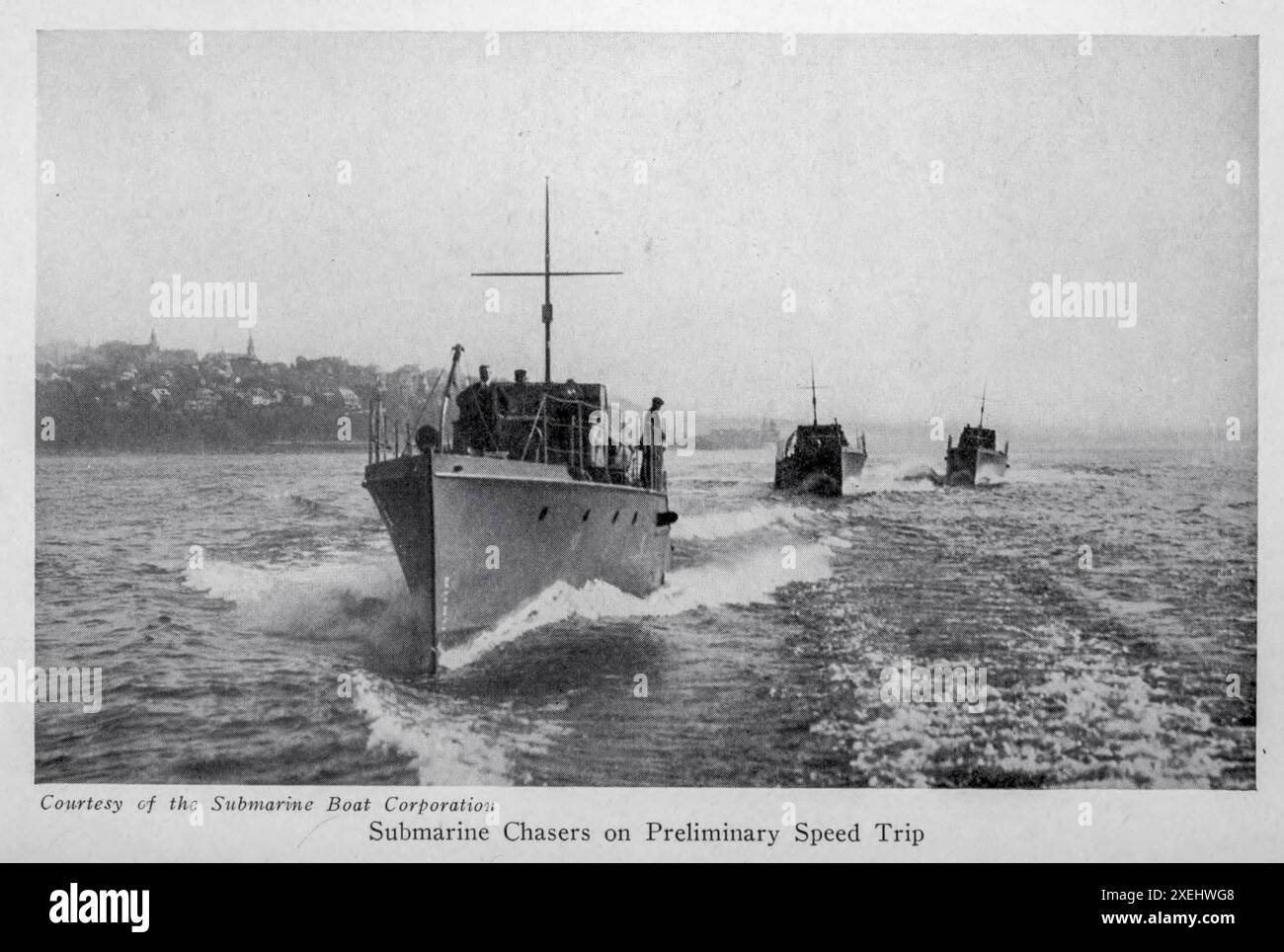 U-Boot Chasers on Pre Speed Trip from Hunting the German Hai : the American Navy in the Underseas war von Whitaker, Herman, 1867-1919 veröffentlicht 1918 Publisher New York: The Century Co. Stockfoto