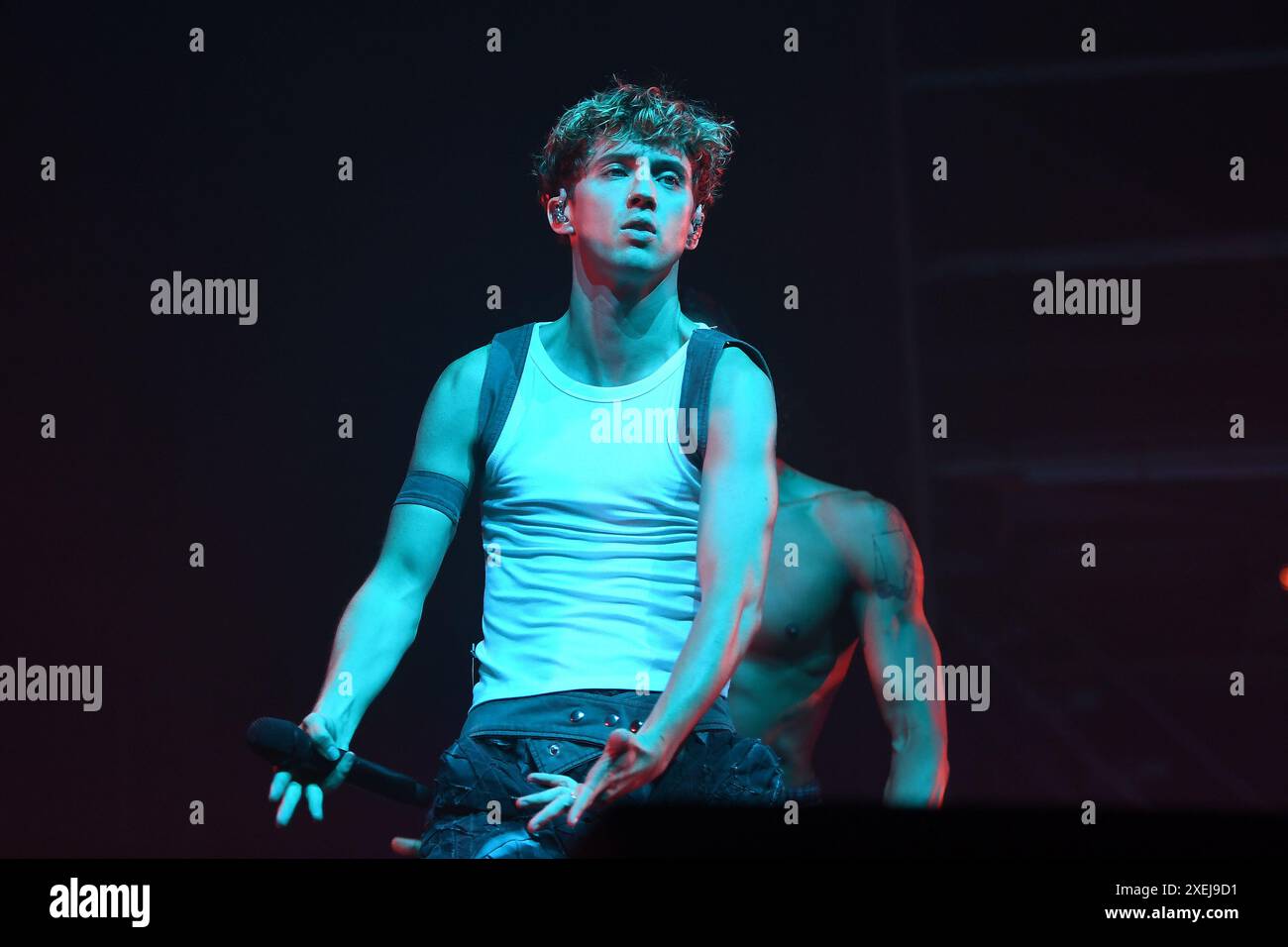 LONDON, ENGLAND - 27. JUNI: Troye Sivan tritt am 27. Juni 2024 in der OVO Arena in Wembley auf. CAP/MAR ©MAR/Capital Pictures Stockfoto