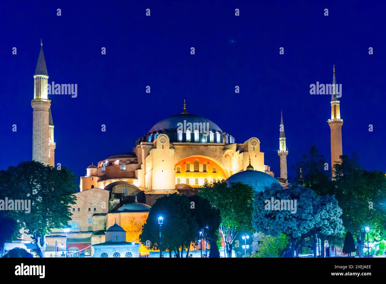Hagia Sophia bei Sonnenuntergang in Istanbul Stockfoto
