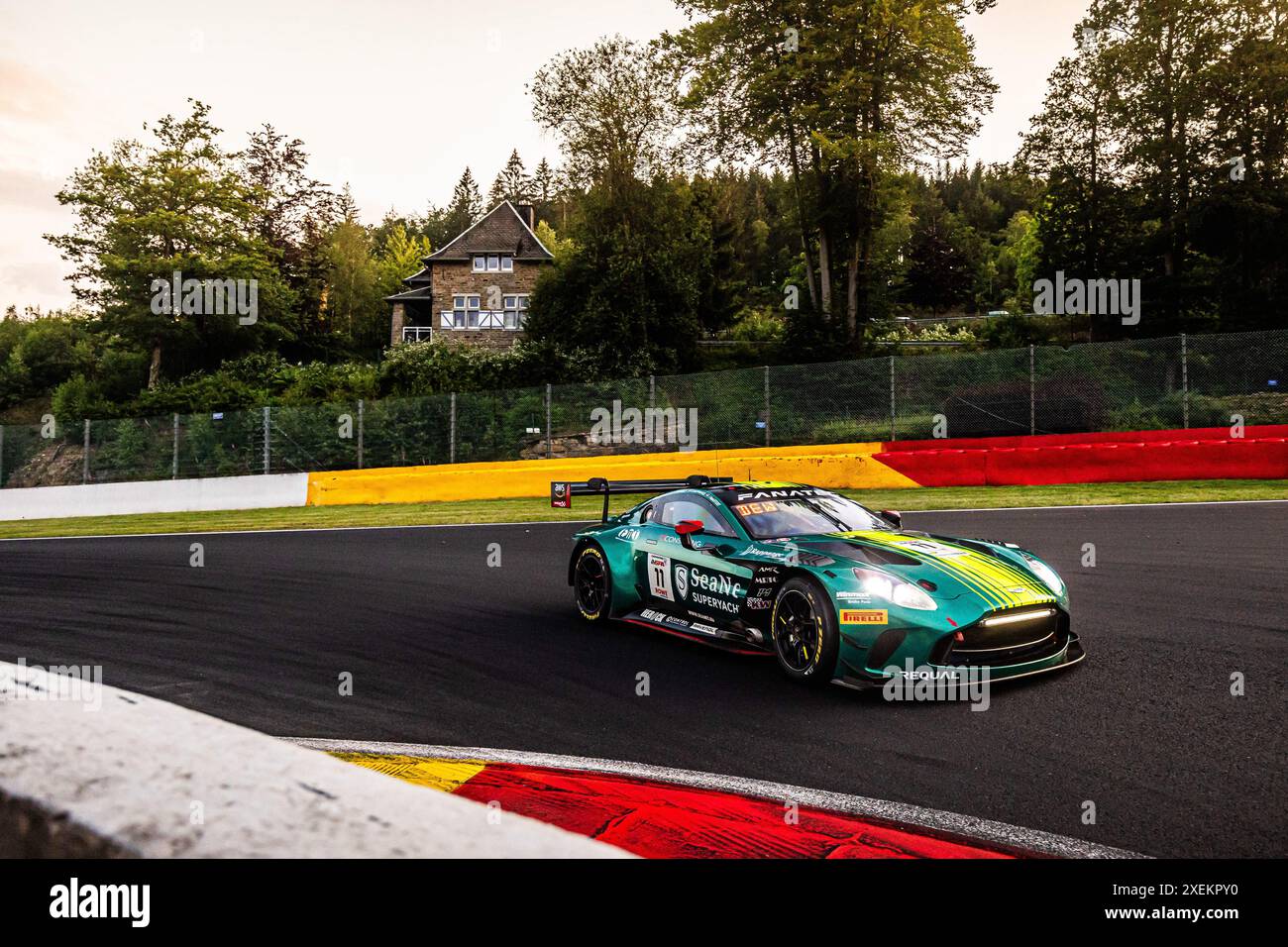 Stavelot, Belgien, 27.06.2024. 11 DE WILDE John (Bel), PAUWELS Koba (Bel), VAN UITERT Job (nld), RAPPANGE Dante (nld), Aston Martin Vantage AMR GT3 EVO, Aktion während des CrowdStrike 24 Hours of Spa 2024, 2. Rennen des GT World Challenge Europe Endurance Cup 2024, 26. Bis 30. Juni, 2024 auf dem Circuit de Spa-Francorchamps in Stavelot, Belgien Stockfoto