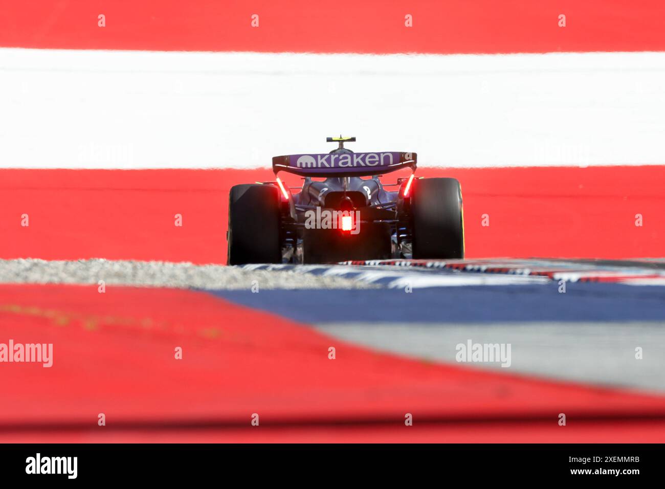 Spielberg, Österreich. Juni 2024. Formel 1 Quatar Airlines großer Preis von Österreich am Red Bull Ring, Österreich. Im Bild: #2 Logan Sargeant (USA) von Williams Racing in Williams FW46 während des Sprint Qualifying © Piotr Zajac/Alamy Live News Stockfoto