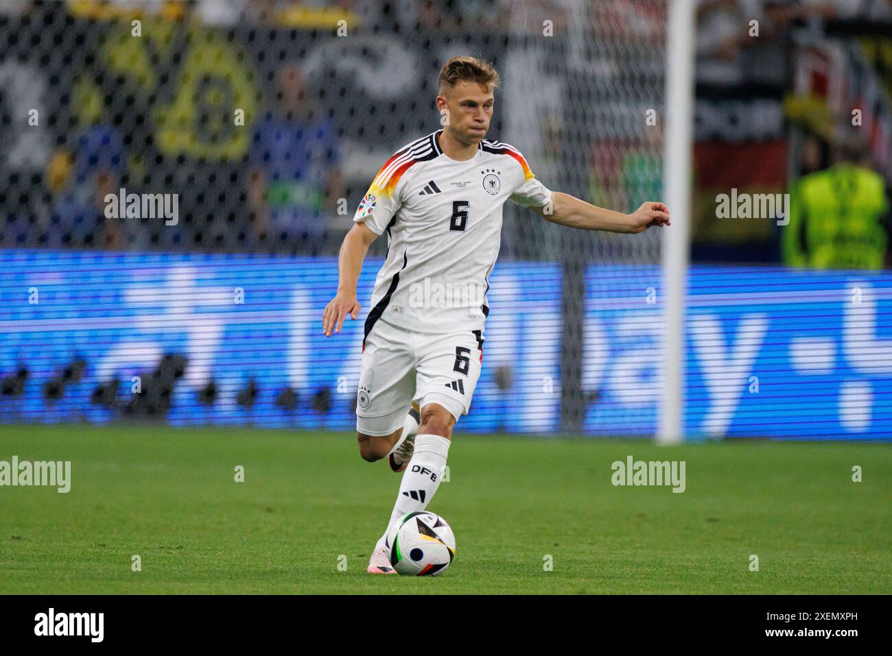 Joshua Kimmich beim Spiel der UEFA Euro 2024 zwischen den Nationalmannschaften der Schweiz und Deutschlands im Deutschen Bank Park (Maciej Rogowski) Stockfoto