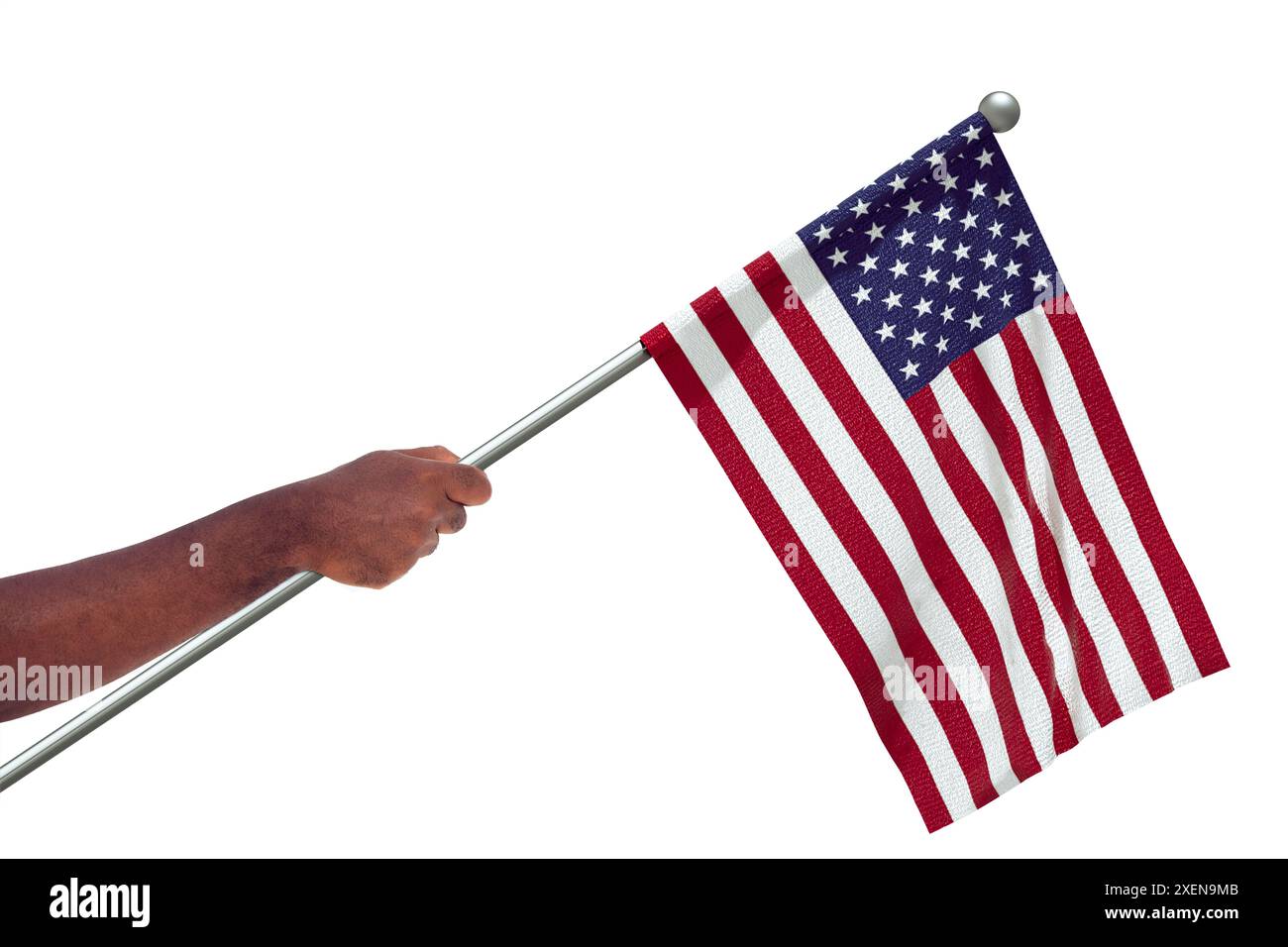 Ausgestreckte schwarzafrikanische Hand hält die US-Nationalflagge isoliert über weißem Hintergrund, Protest, Winken, Faust, Freiheit, Vereinigte staaten von amerika Stockfoto