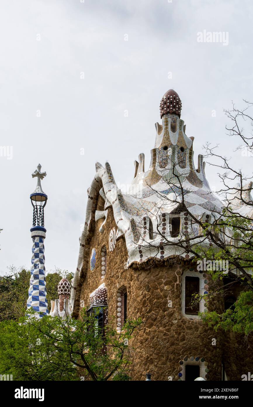 Der von Antoni Gaudi Moderne entworfene Park Güell befindet sich auf dem Carmet Hill, Barcelona, Spanien. Stockfoto