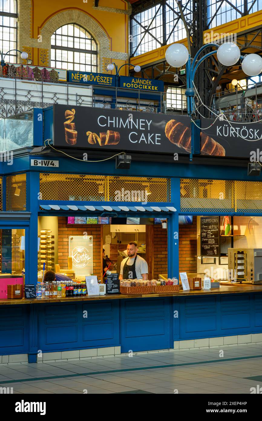 Ein Marktstand in der zentralen Markthalle in Budapest, Ungarn Stockfoto
