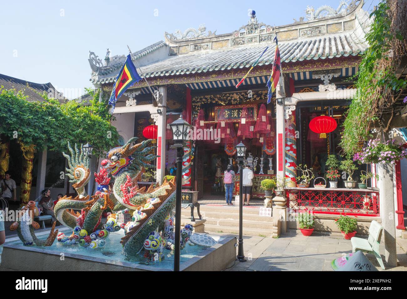 Hoi An, Vietnam - 5. Februar 2024: Kantonese Assembly Hall (Quang Trieu), Hoi An Old Quarter Stockfoto