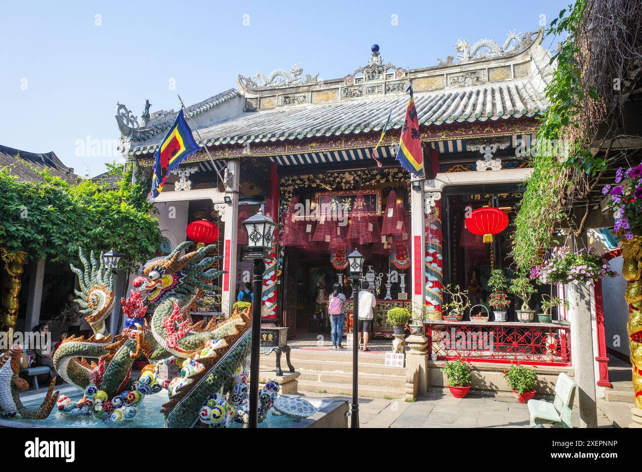 Hoi An, Vietnam - 5. Februar 2024: Kantonese Assembly Hall (Quang Trieu), Hoi An Old Quarter Stockfoto