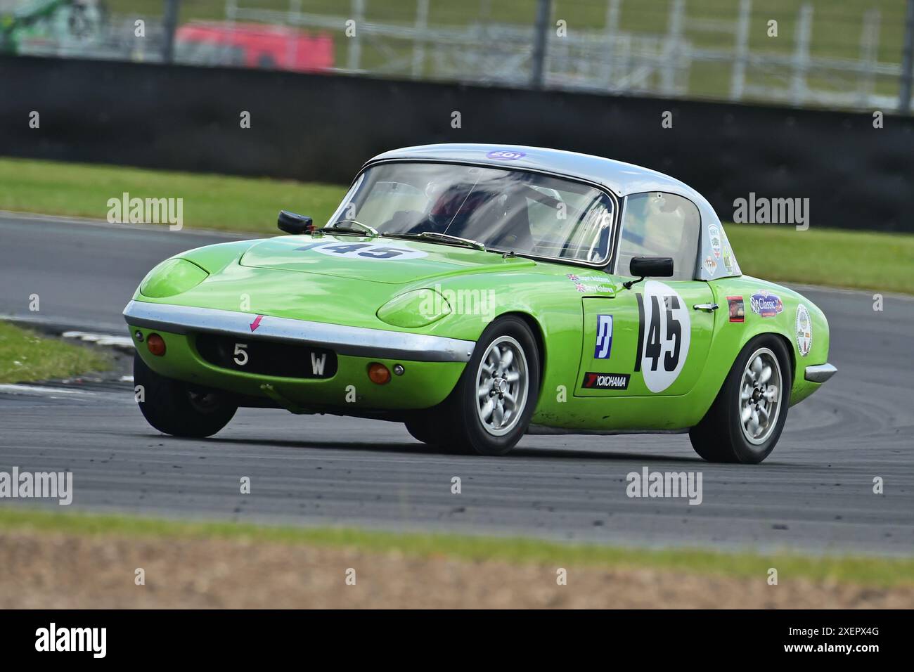 Barry Ashdown, Rupert Ashdown, Lotus Elan S1, The Adams & Page Swinging Sixties/Mintex Classic K, vierzig Minuten Rennen für die kombinierte Serie sogar Stockfoto