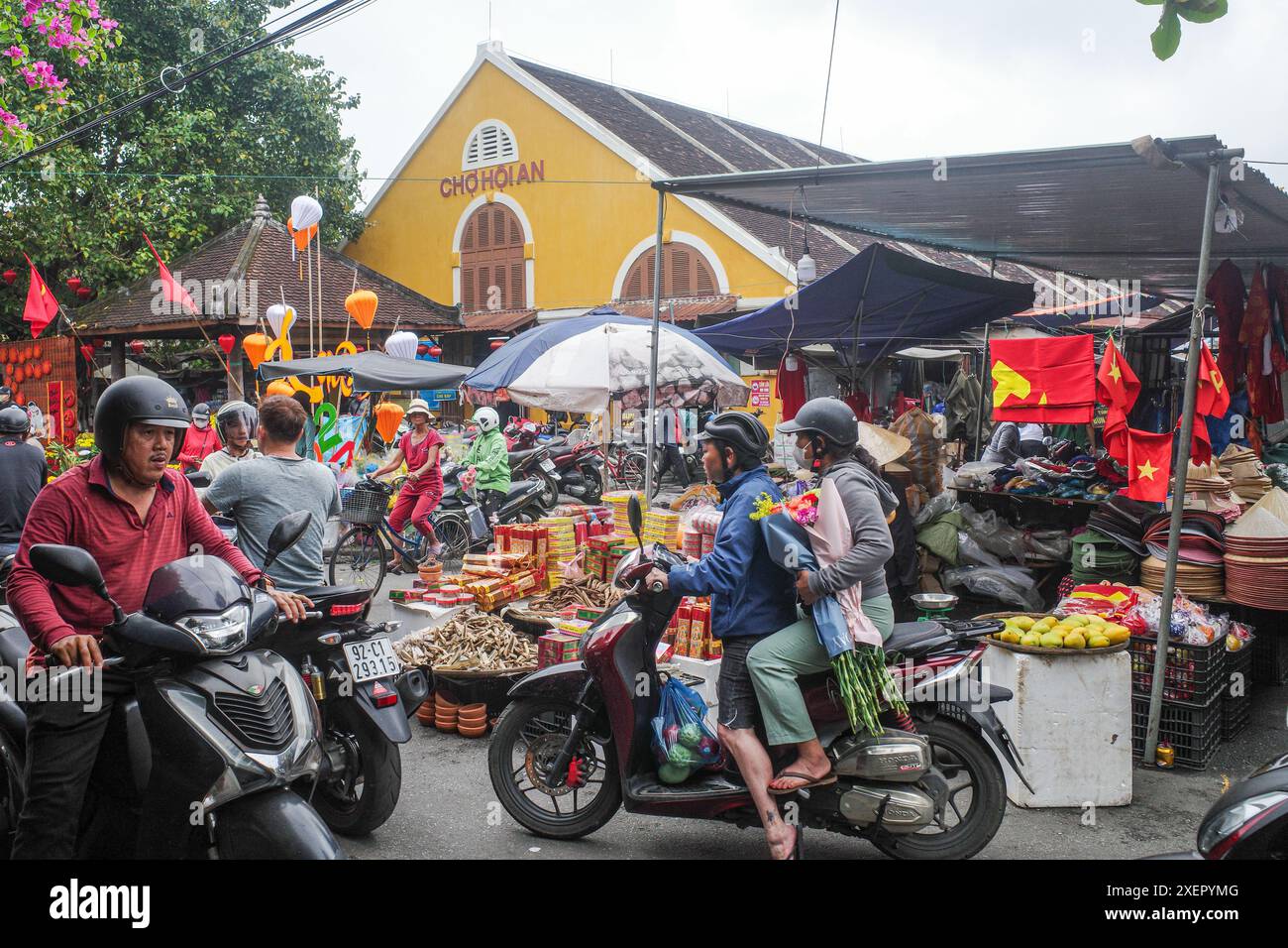 Hoi an, Vietnam - 8. Februar 2024: Der Eingang zum Cho Hoi an Central Market, Vietnam Stockfoto