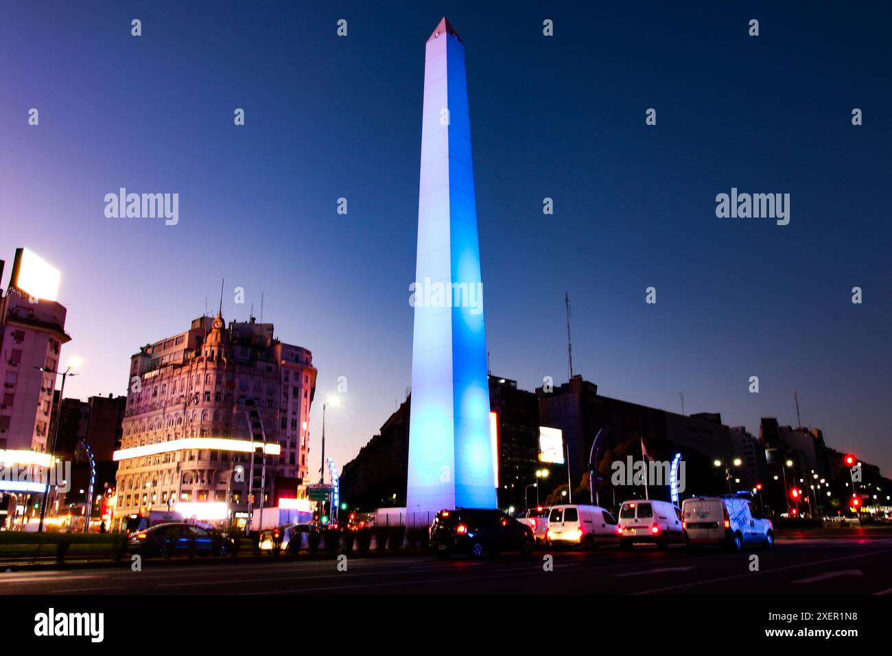 Buenos Aires, Argentinien. Juni 2024. An diesem Samstag wurde die niedrigste Temperatur des Jahres verzeichnet und die Bevölkerung sah sich der Kälte gegenüber, um ihre Aufgaben fortzusetzen ( Credit: Néstor J. Beremblum/Alamy Live News) Stockfoto