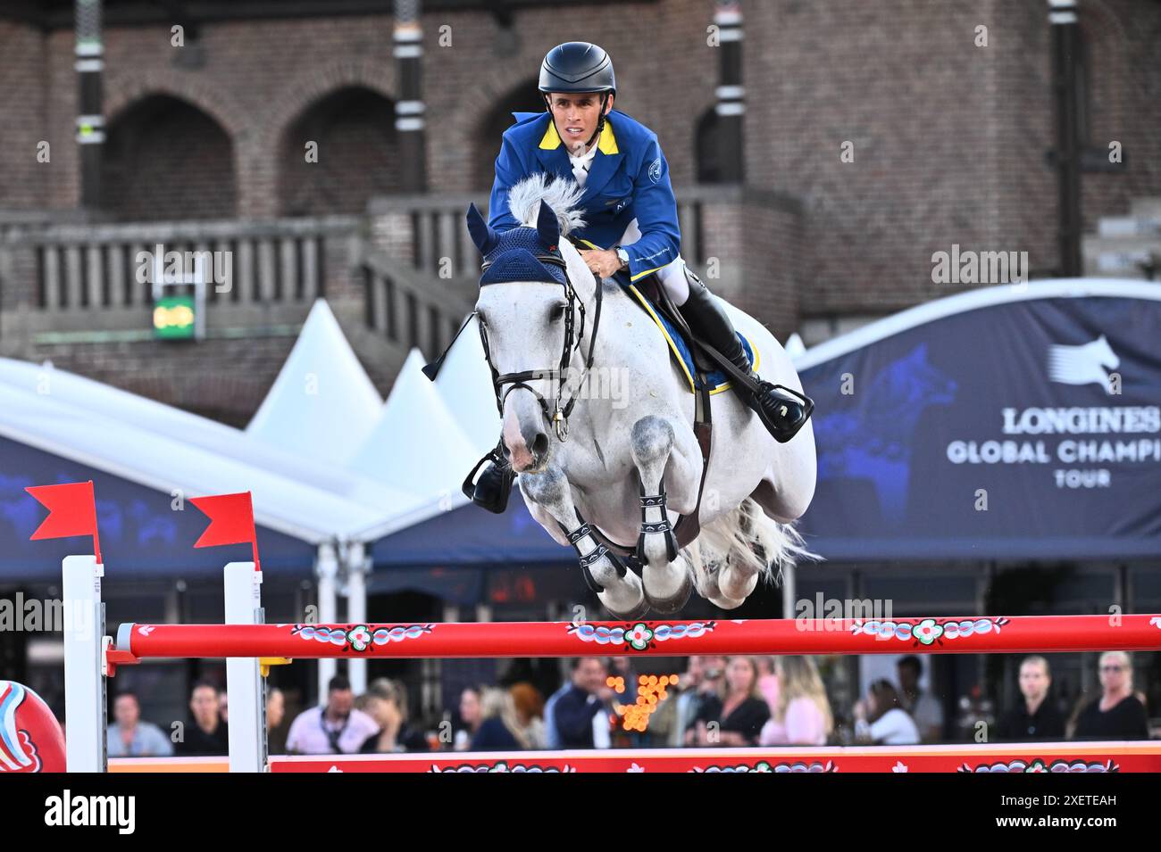 Stockholm, Schweden. Juni 2024. STOCKHOLM, SCHWEDEN 20240629Fernando Martinez Sommer, Mexiko, auf dem Pferd Lady van de Haarterhoeve tritt am 29. Juni 2024 im Stockholmer Stadion in Stockholm an. Foto: Claudio Bresciani/TT/Code 10090 Credit: TT News Agency/Alamy Live News Stockfoto