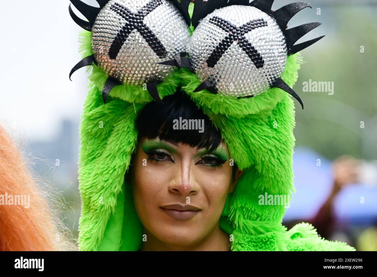 Mexiko-Stadt, Mexiko. Juni 2024. Ein Mitglied der LGBTIQ Community nimmt an der 46. Ausgabe des jährlichen LGBTIQ Pride march Teil. Die Menschen marschierten auf der Reforma Avenue vom Angel de la Independencia zum Hauptplatz von Zocalo. Am 29. Juni 2024 in Mexiko-Stadt. (Foto: Carlos Tischler/ Credit: Eyepix Group/Alamy Live News Stockfoto